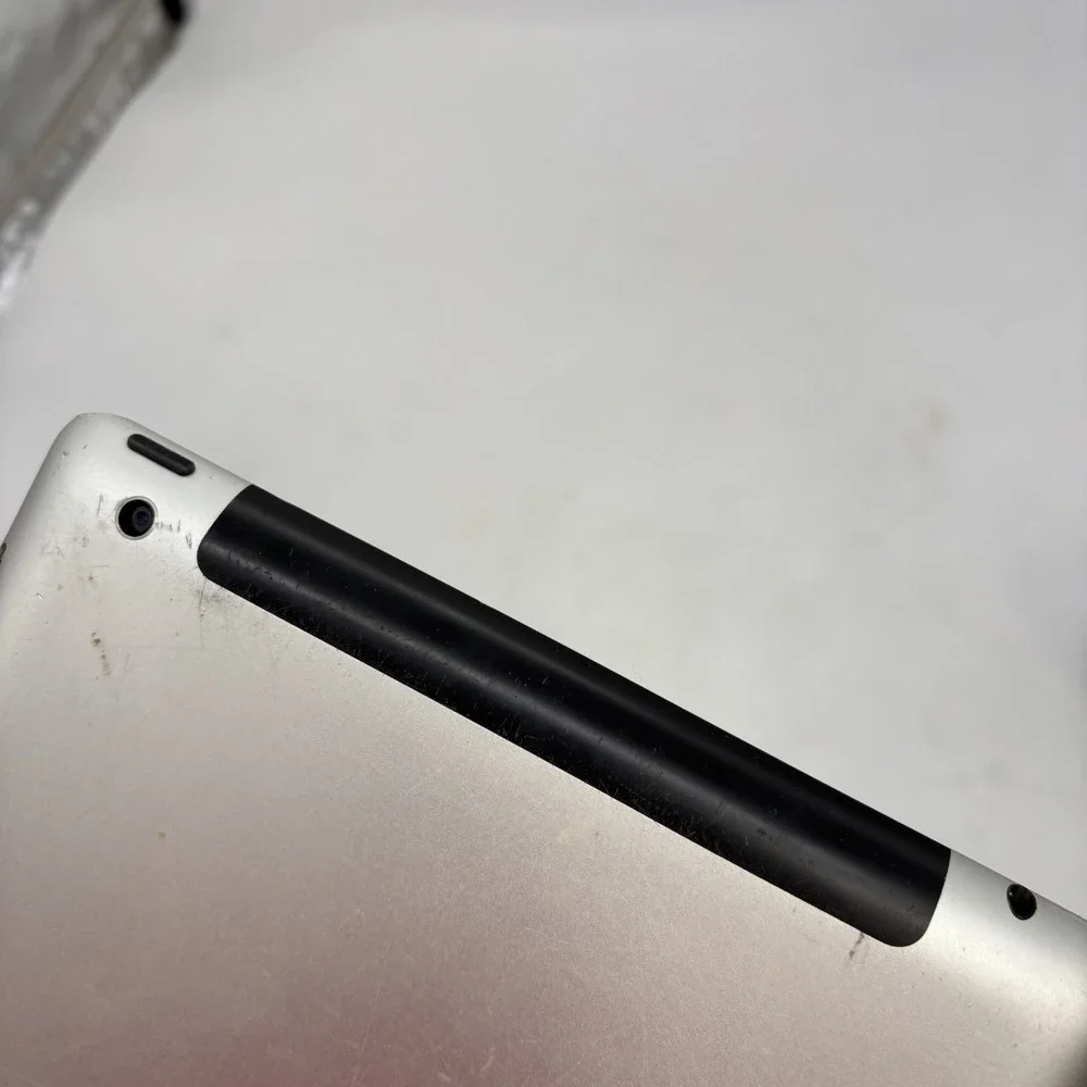 Apple iPad A1219 32GB 1st Generation. 9.7